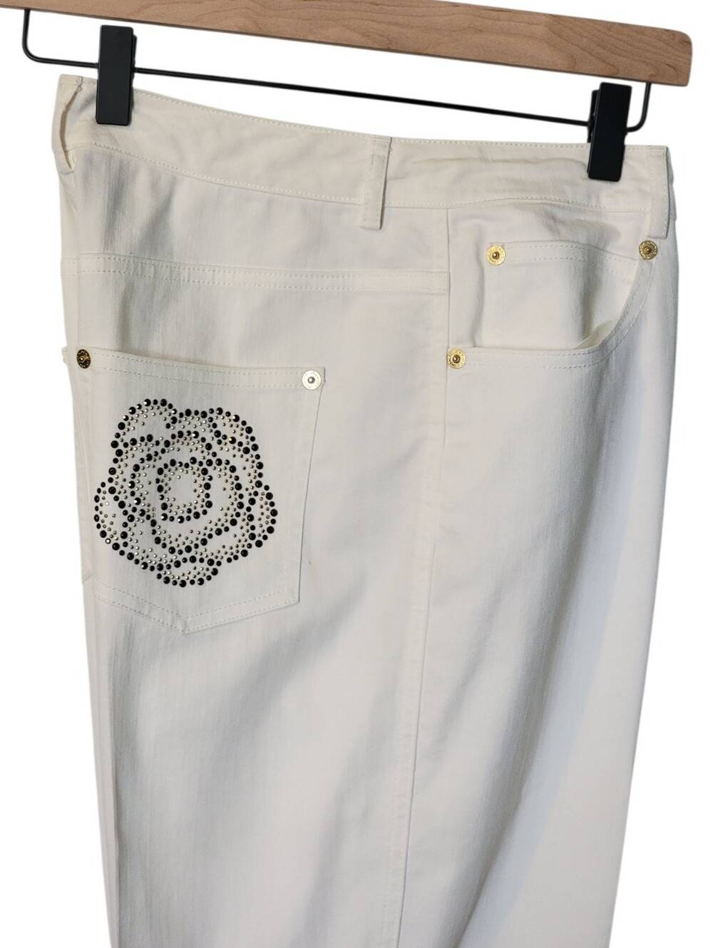 St.‎ John Jeans White with Rhinestone Design Marie Size 6